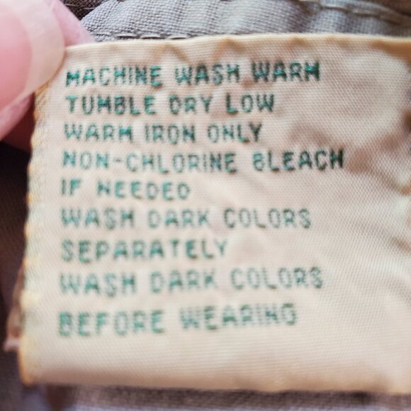 LL BEAN SZ S Women's Vintage Khaki Cargo Fishing Hunting Vest Camping Hiking - Picture 13 of 13